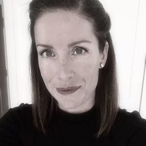 Meet your Posher, Larissa